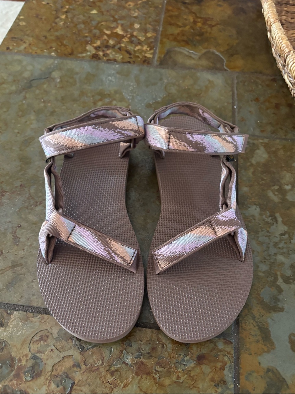 NWOT TEVA Original Universal Sandals